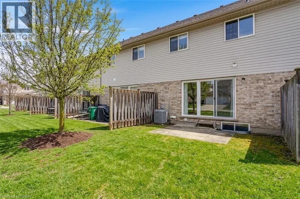 310 FALLOWFIELD Drive — photo 3 of 23