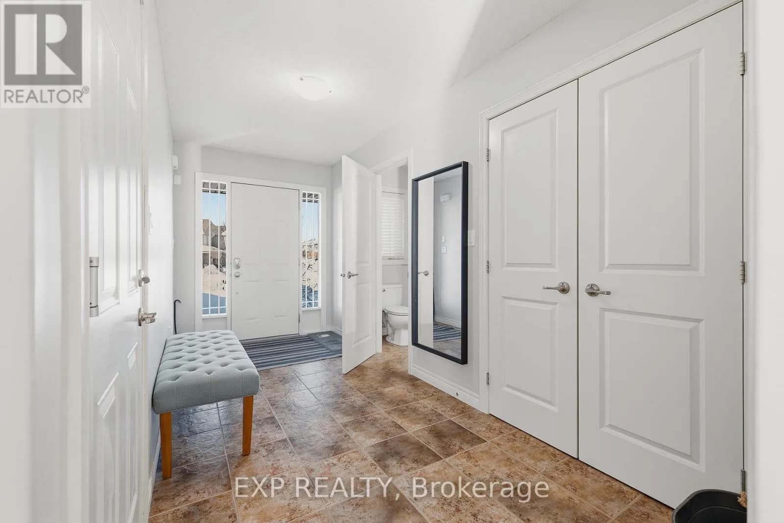 23 DOON CREEK STREET — photo 2 of 44