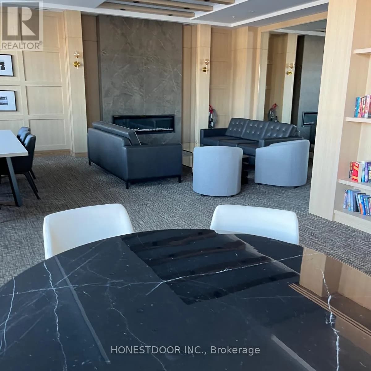 303 - 34 NORMAN STREET — photo 5 of 23