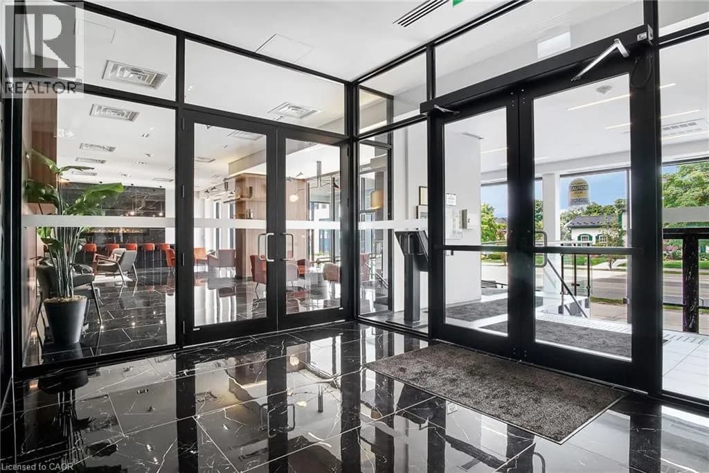 181 S KING Street S Unit# 1602 — photo 4 of 30