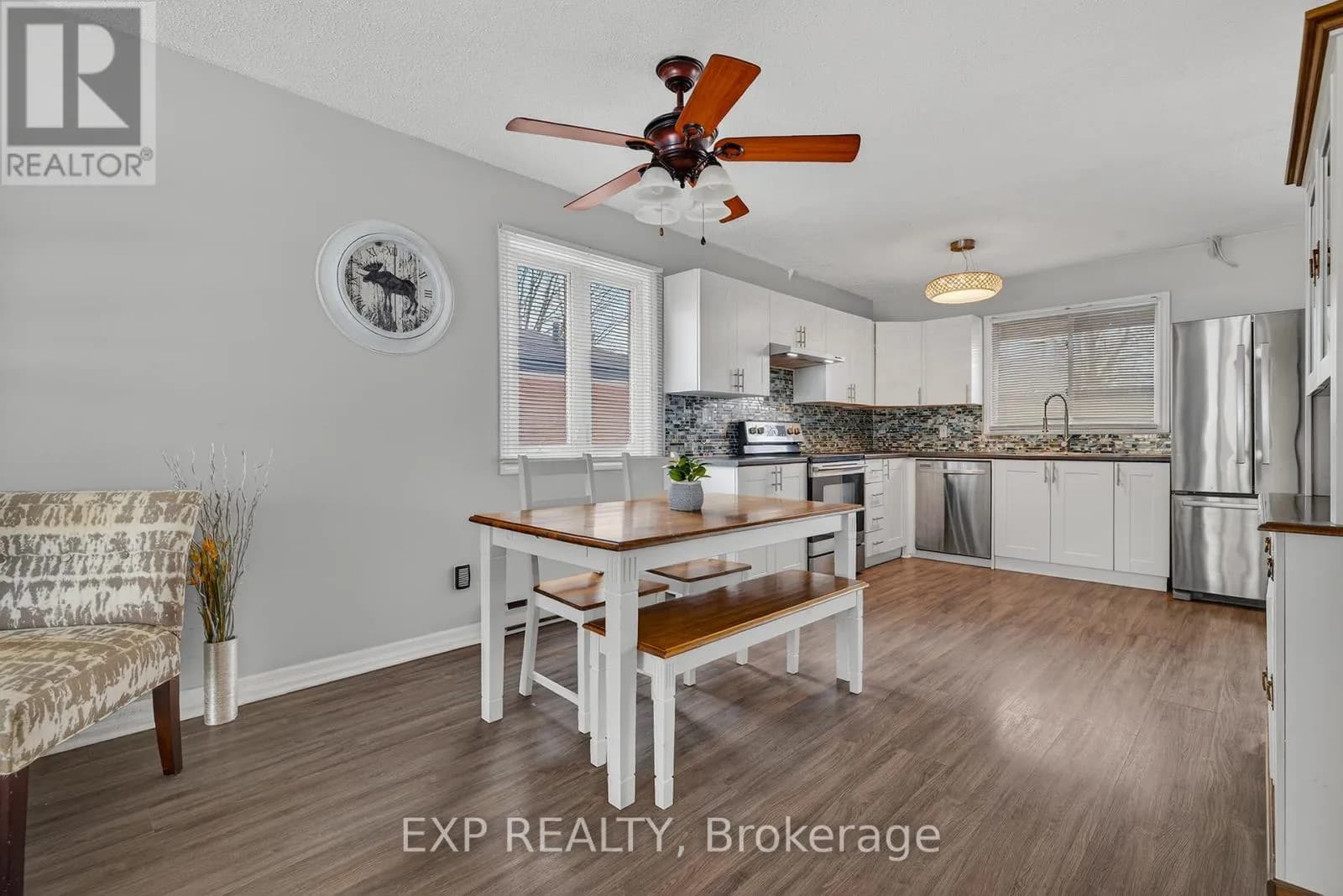 196 LIGHTBOURNE AVENUE — photo 4 of 31