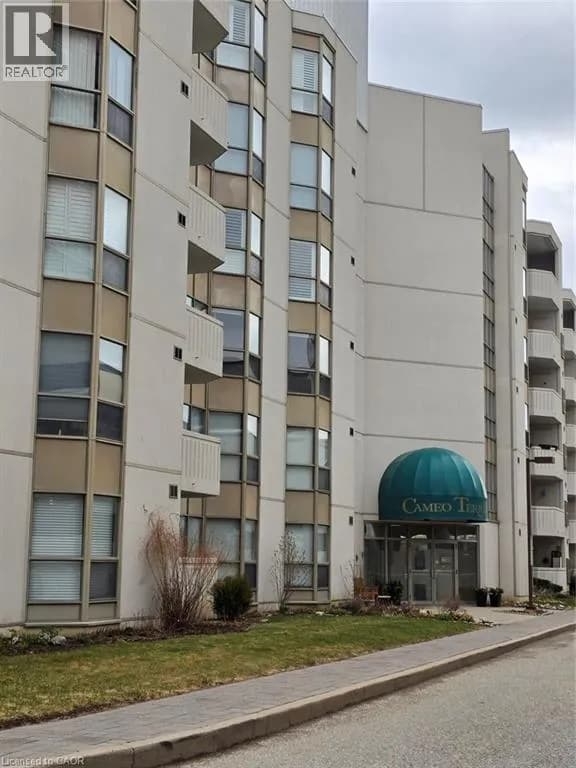 3267 KING Street E Unit# 204 — photo 1 of 26