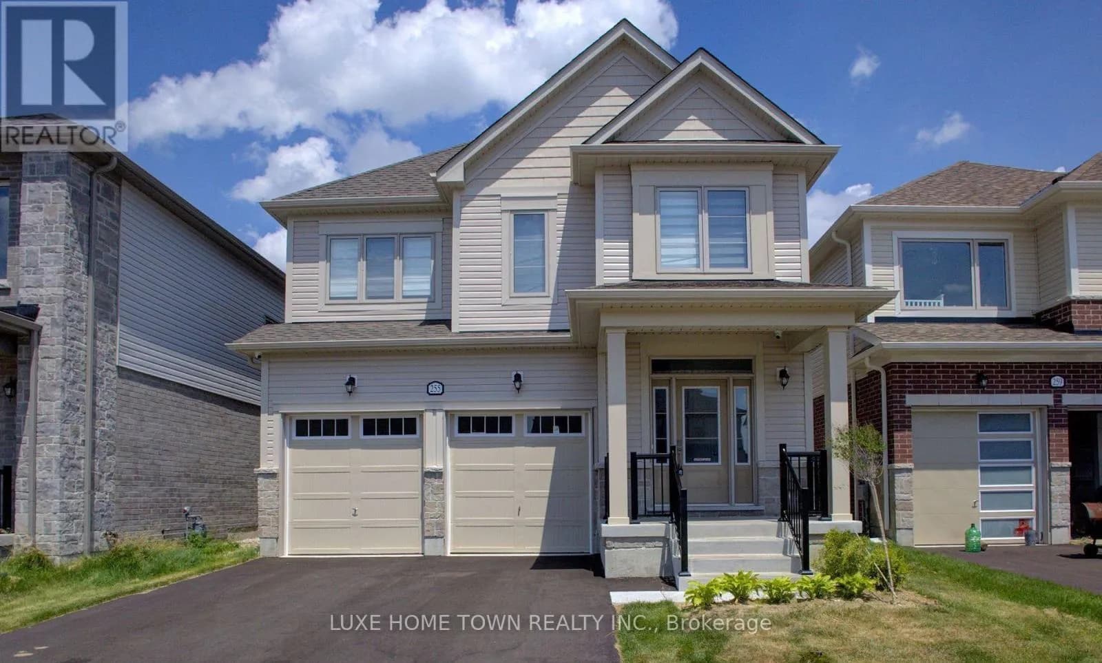 255 REA DRIVE — photo 2 of 23
