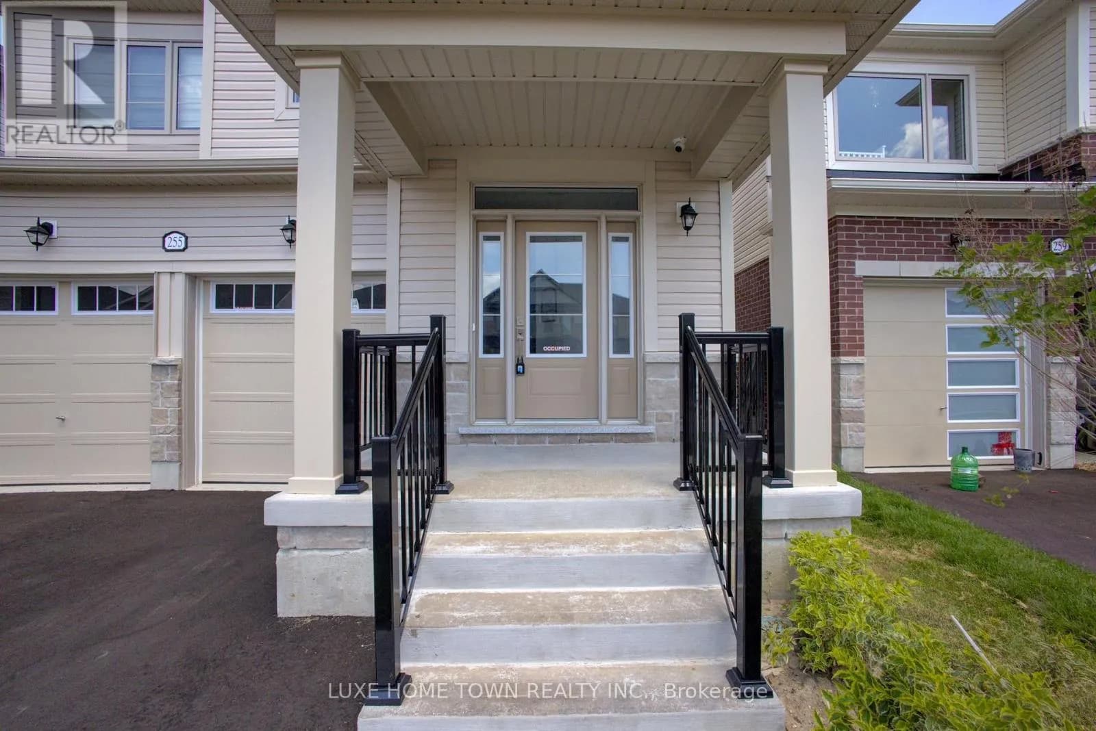 255 REA DRIVE — photo 4 of 23