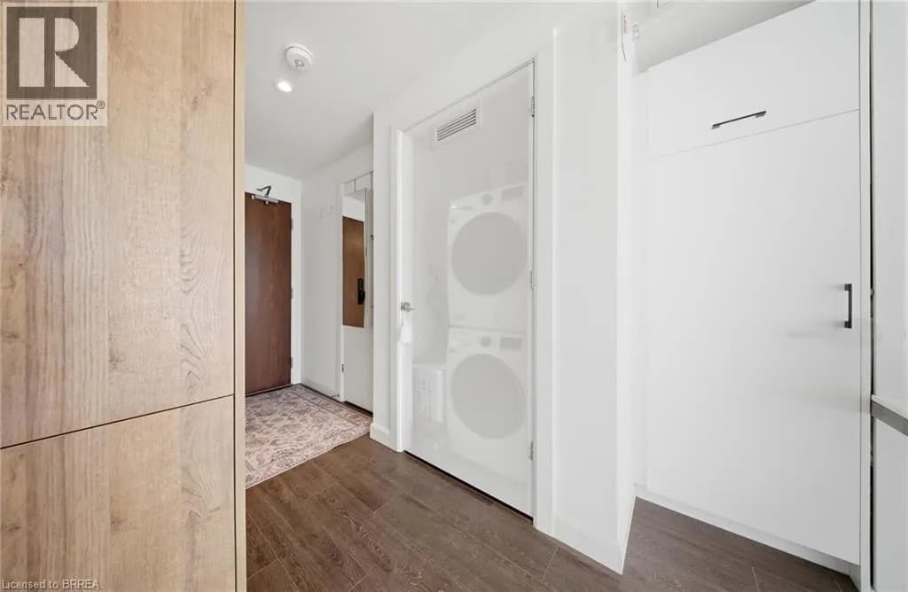 741 KING Street W Unit# 107 — photo 5 of 34