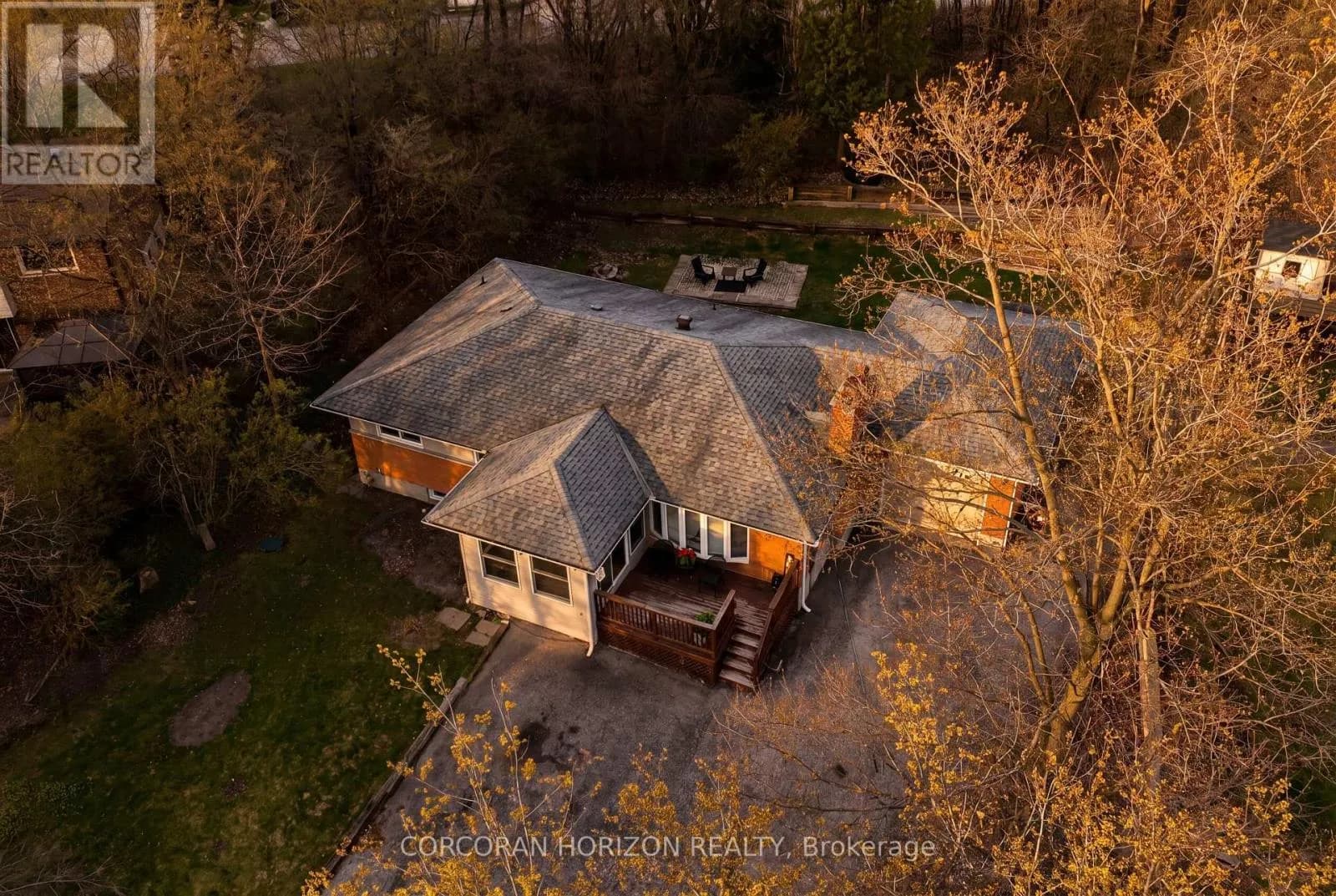 7226 WELLINGTON ROAD — photo 1 of 47