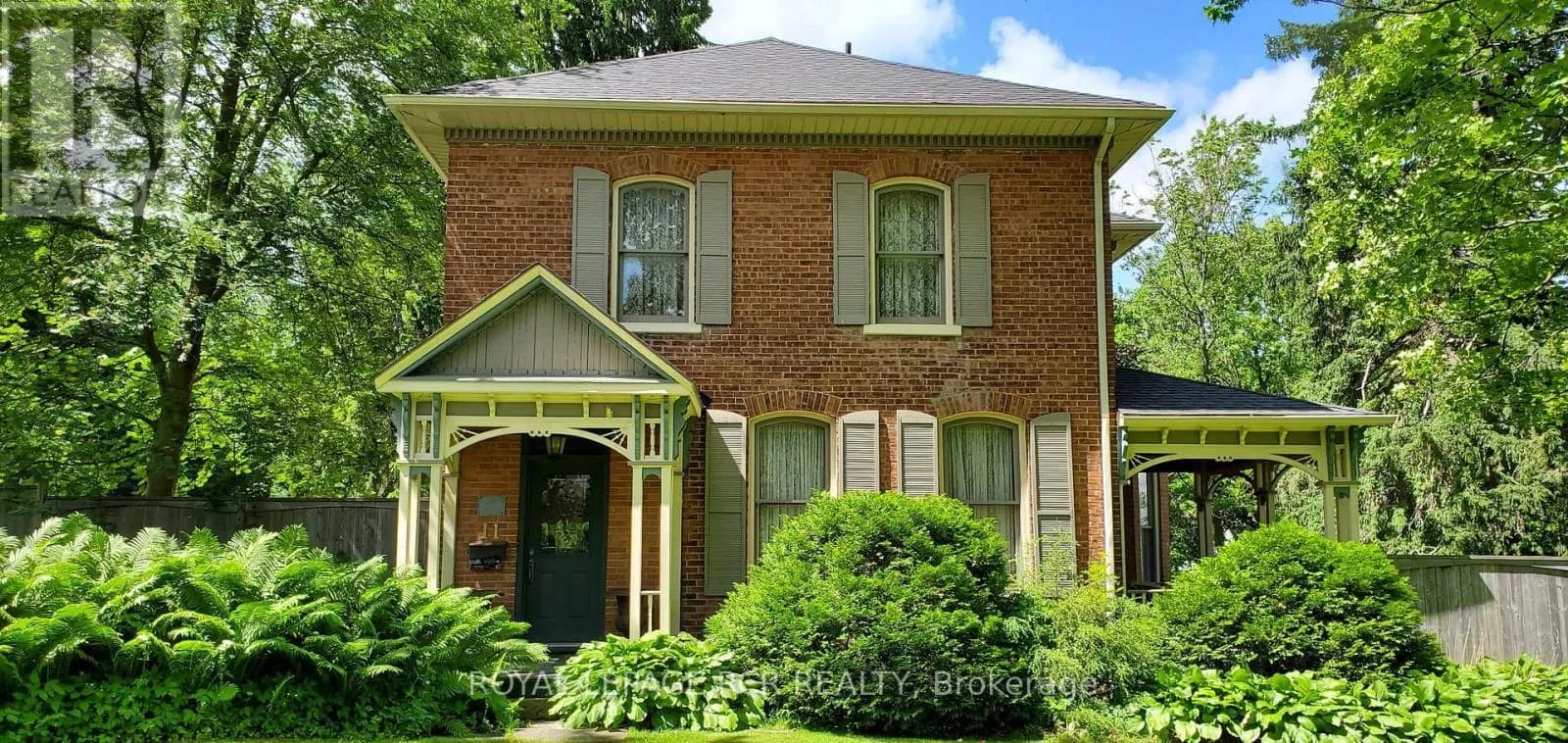 11 THIRD AVENUE — photo 1 of 49