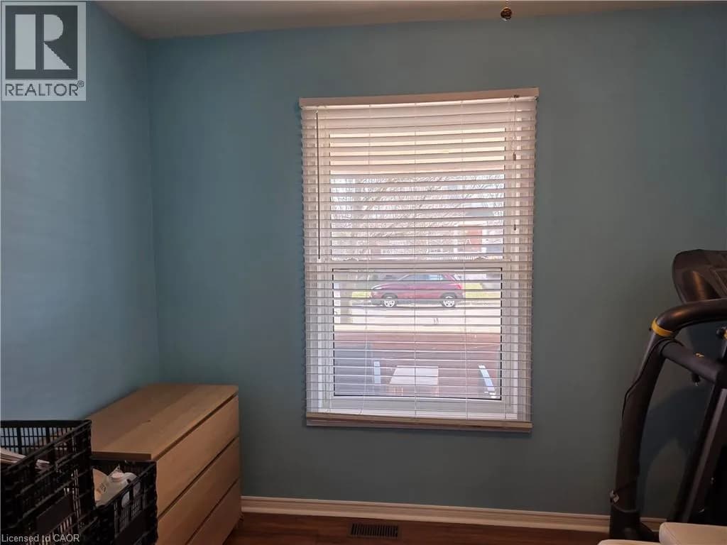 182 MARLBOROUGH Street — photo 3 of 35