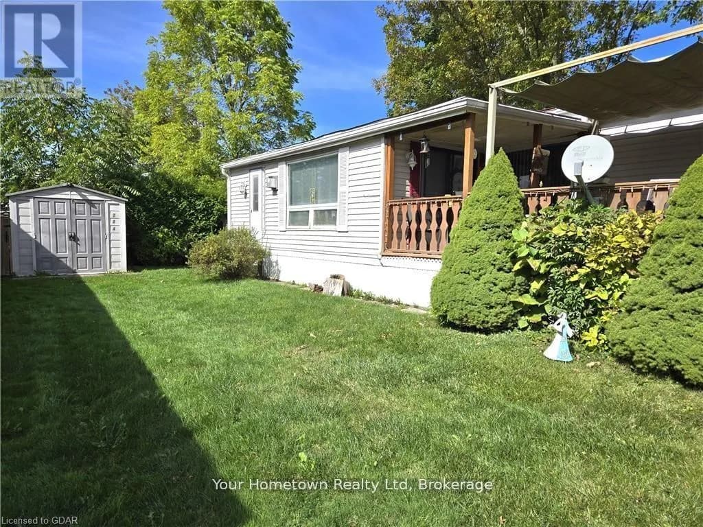 204 BEACH ROAD — photo 2 of 18