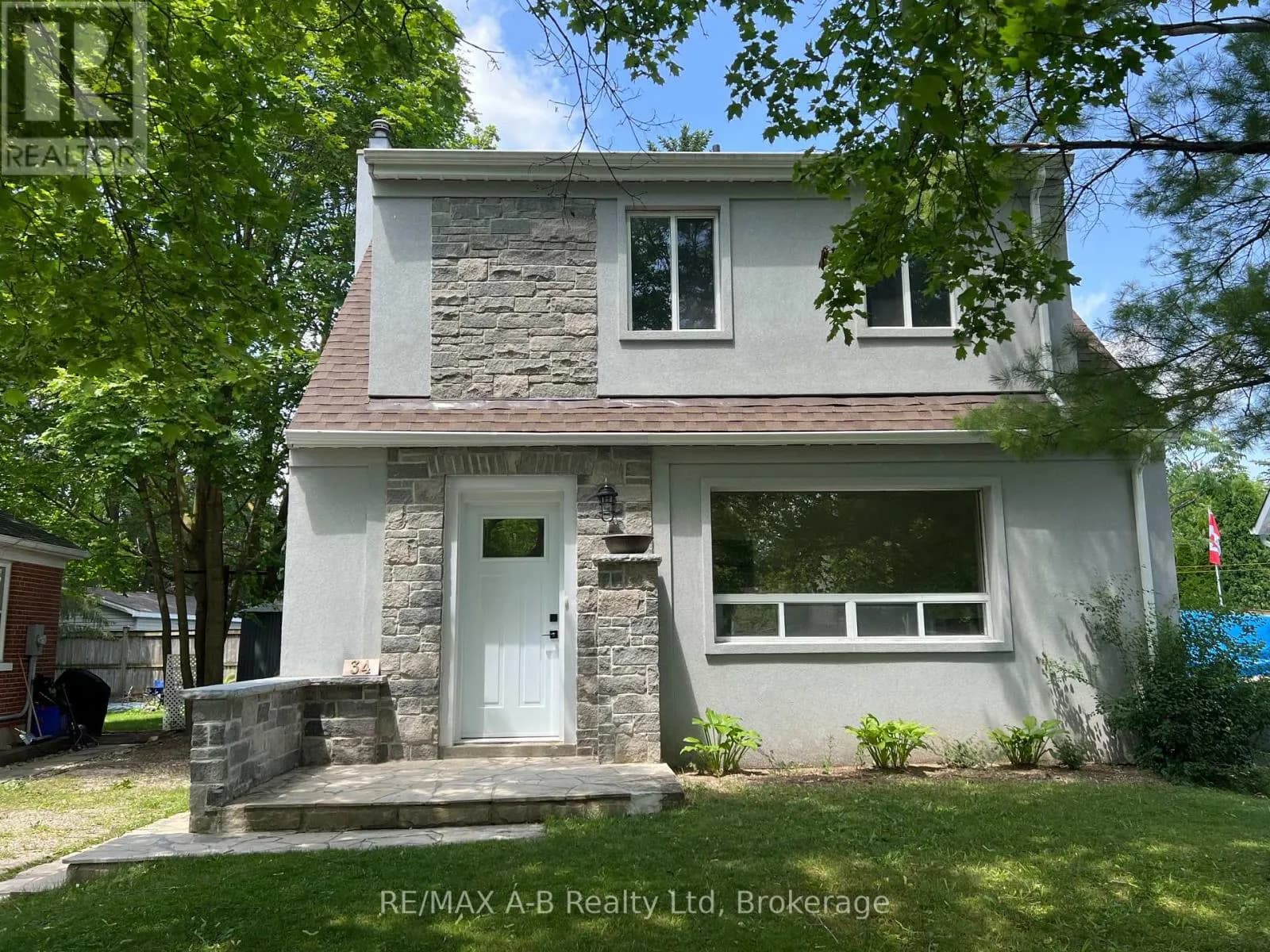 34 SOMERSET STREET — photo 2 of 36