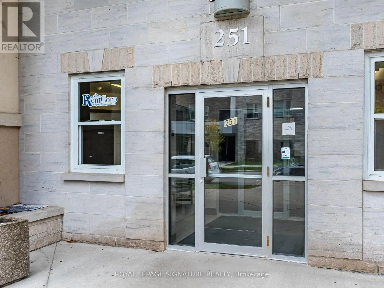 203 - 251 LESTER STREET — photo 5 of 41