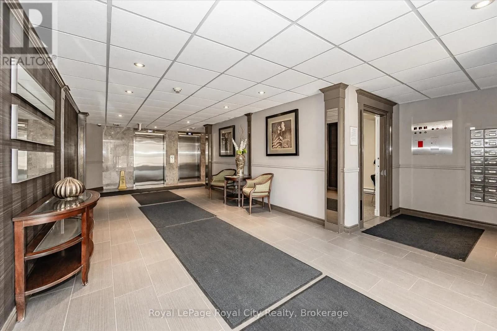 1410 - 35 GREEN VALLEY DRIVE — photo 4 of 47