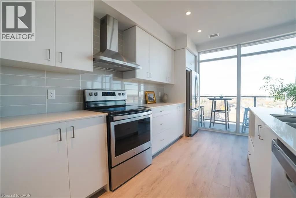 15 GLEBE Street Unit# 1701 — photo 5 of 24