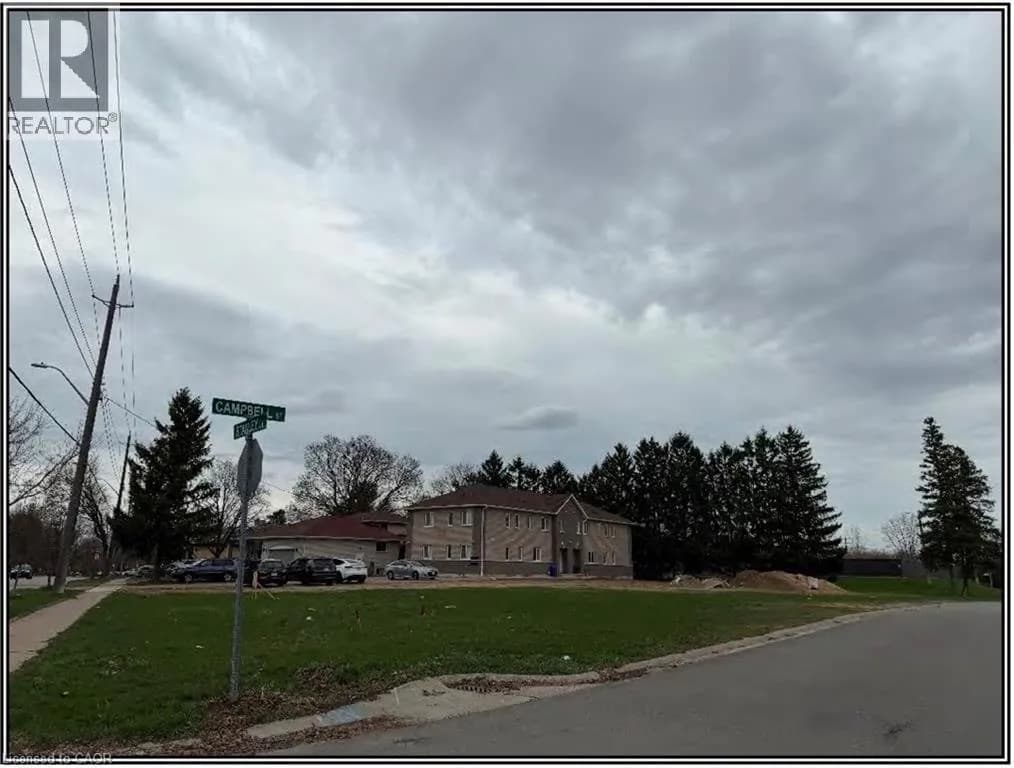 251 STANLEY Street — photo 4 of 11
