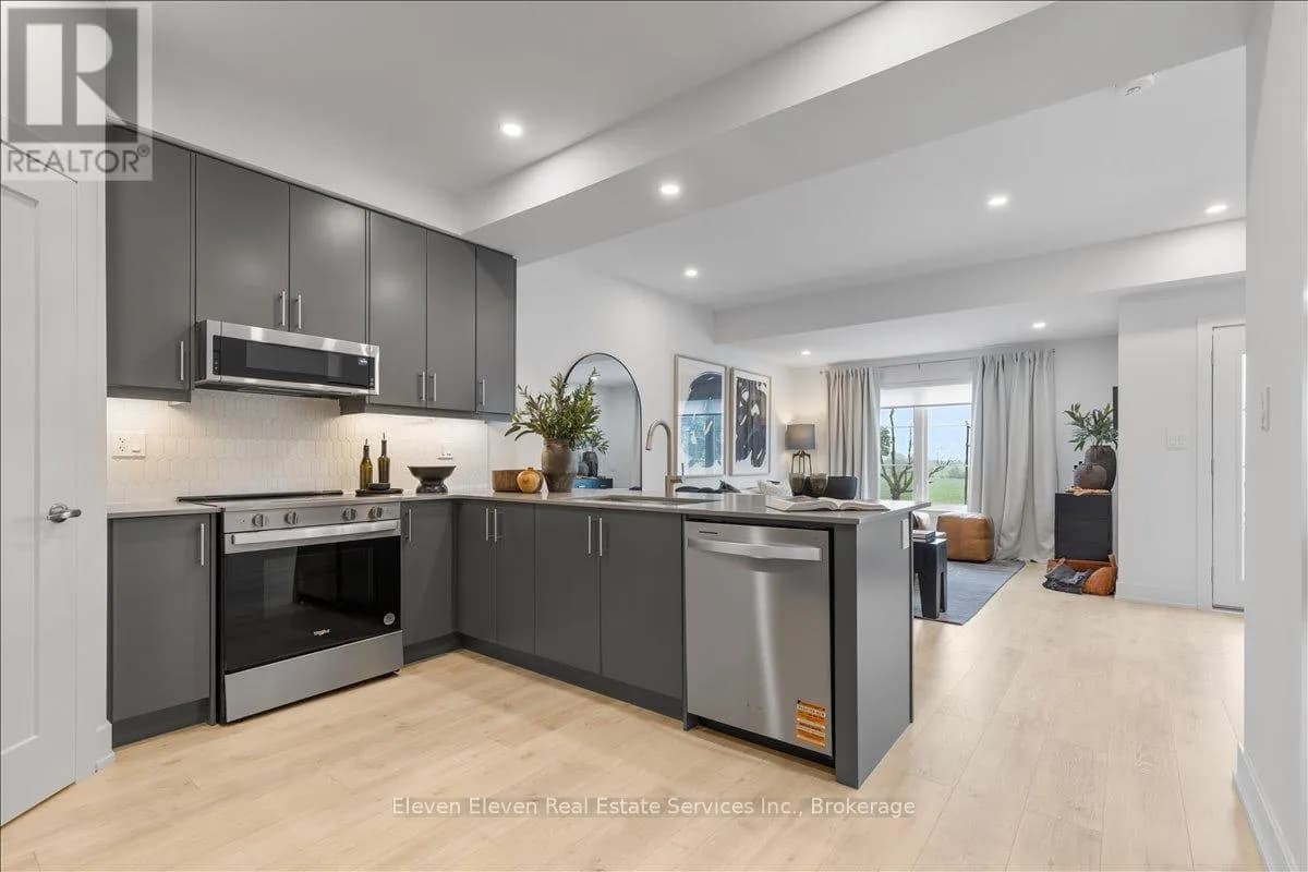 76 AMBIENCE STREET — photo 4 of 24