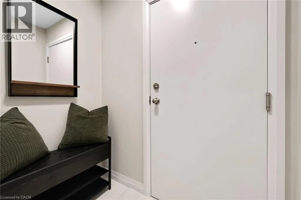 410 NORTHFIELD Drive W Unit# E16 — photo 4 of 24