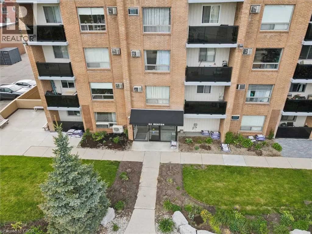 64 BENTON Street Unit# 304 — photo 4 of 30
