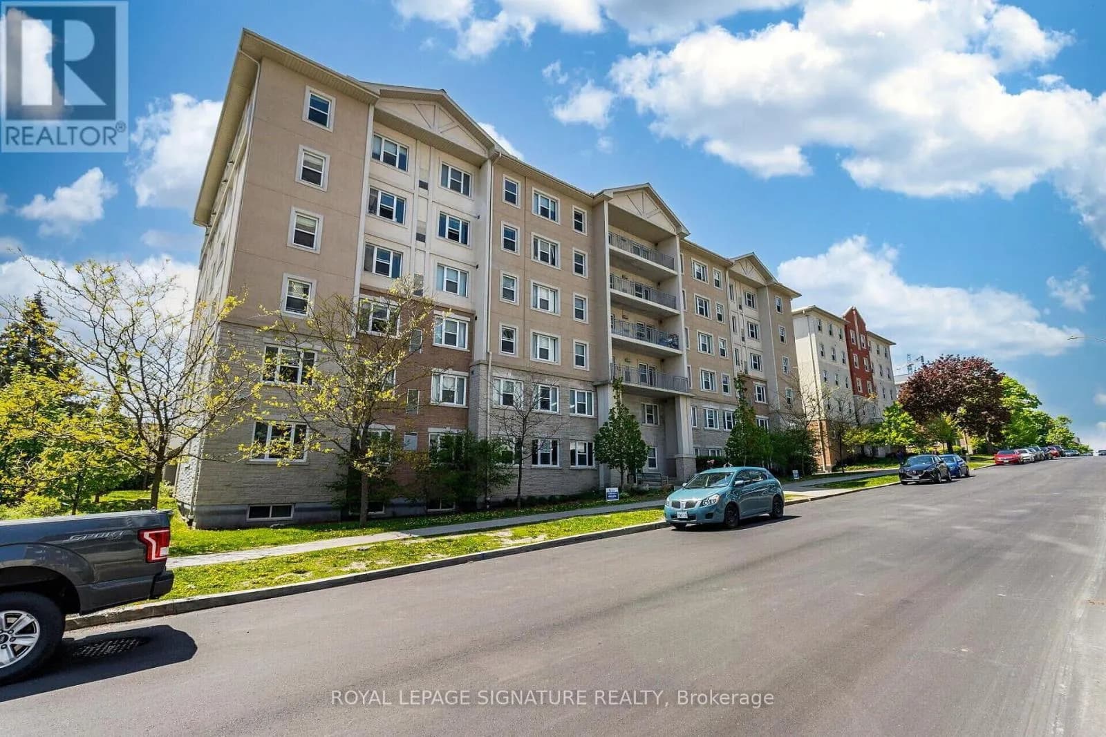 401 - 251 LESTER STREET — photo 4 of 42
