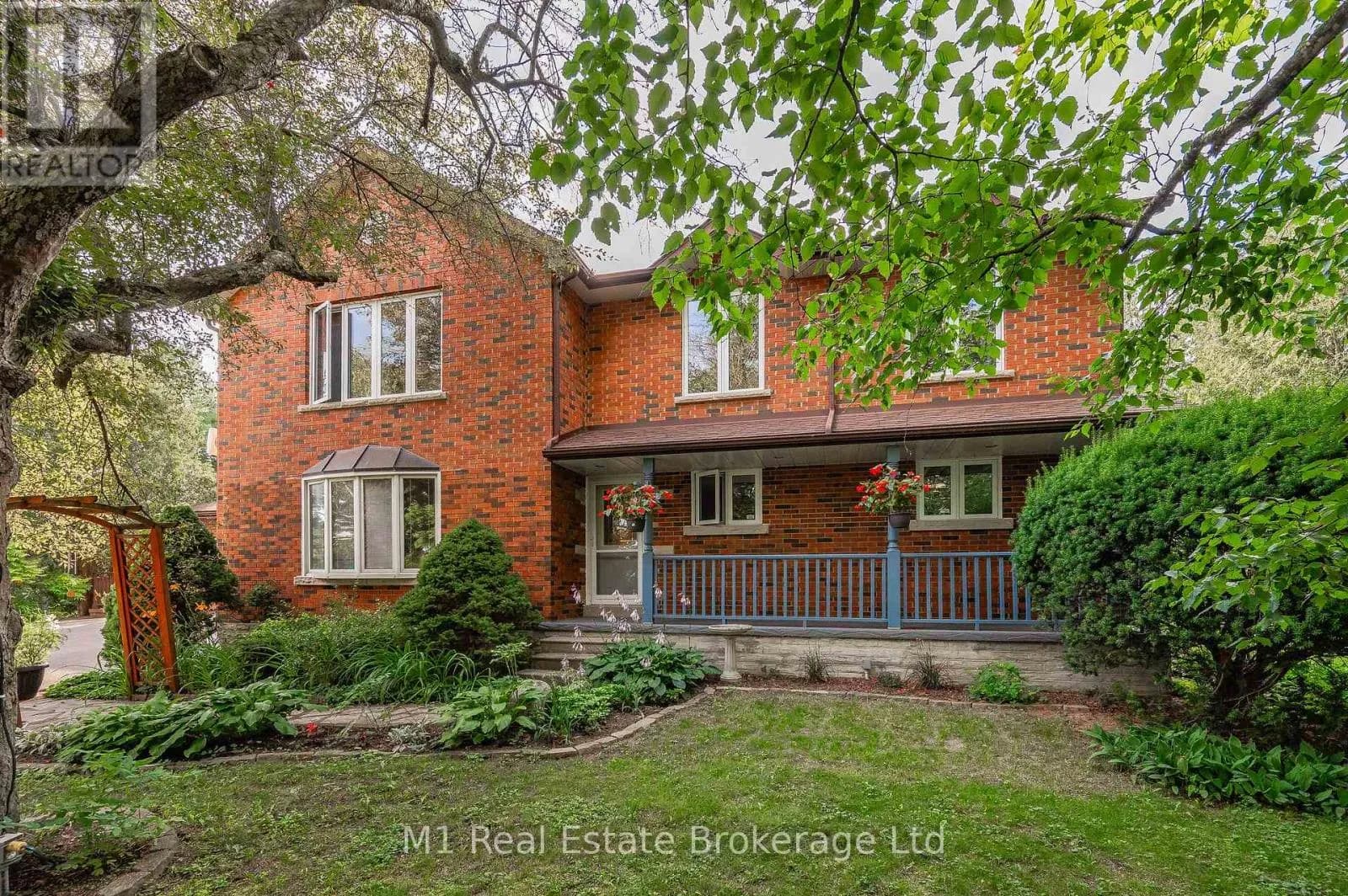 6946 FIFE ROAD — photo 3 of 47