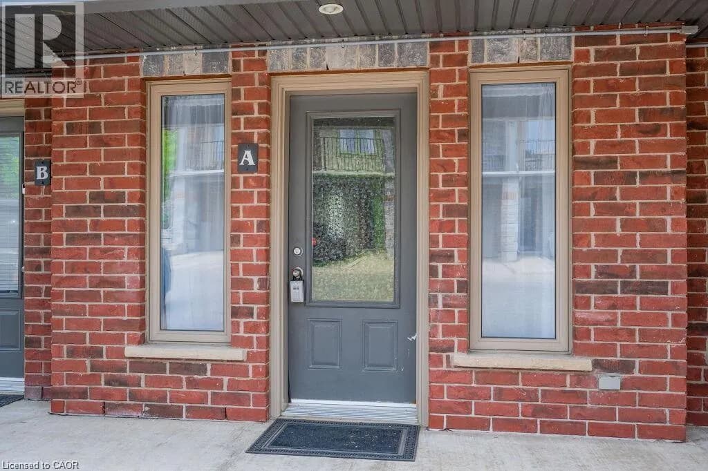 489 EAST Avenue Unit# A — photo 2 of 11