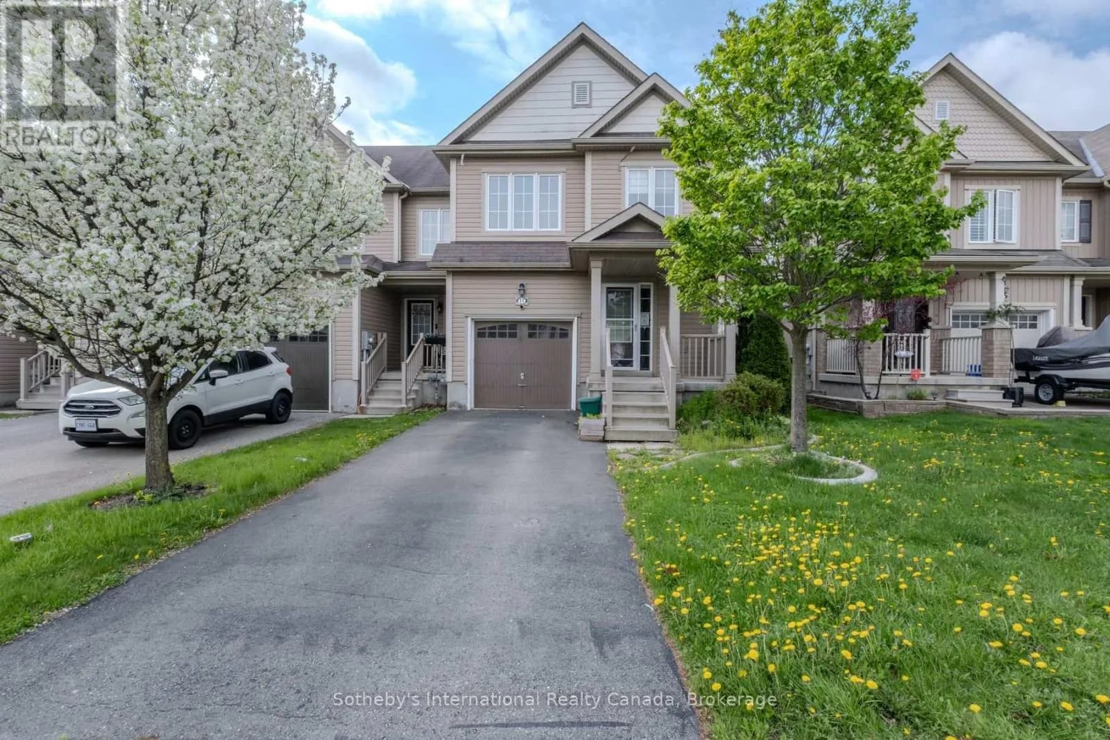 17 DWYER COURT — photo 1 of 24