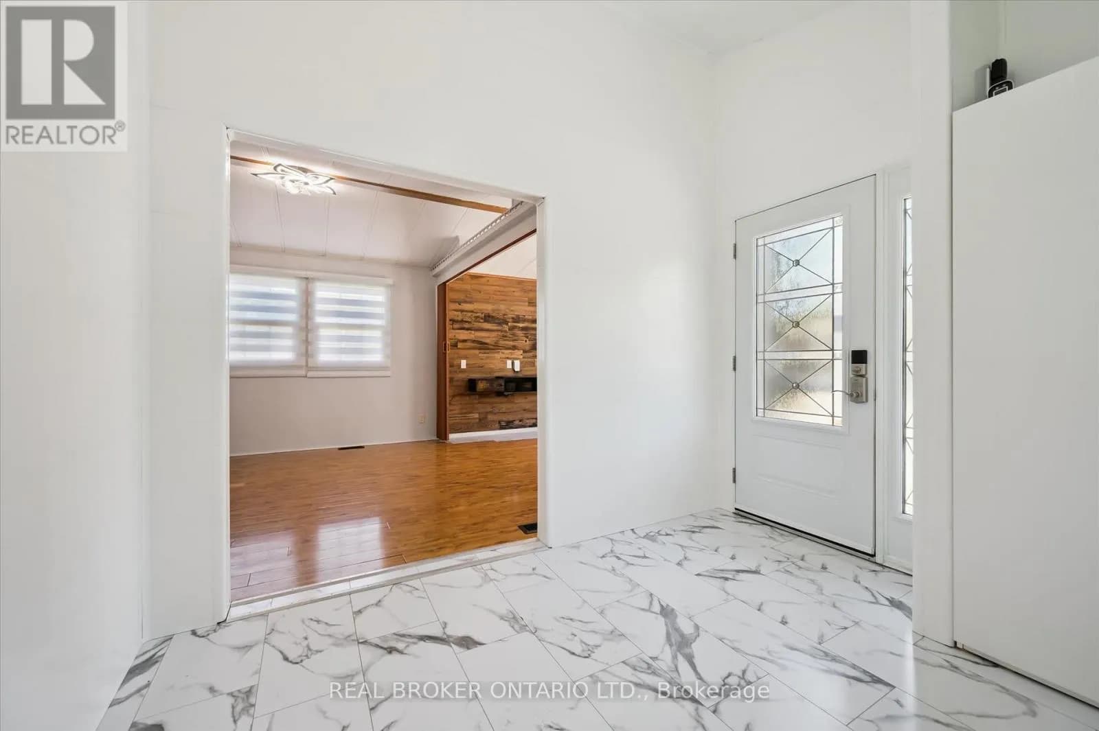 490 SPRUCE STREET — photo 5 of 47
