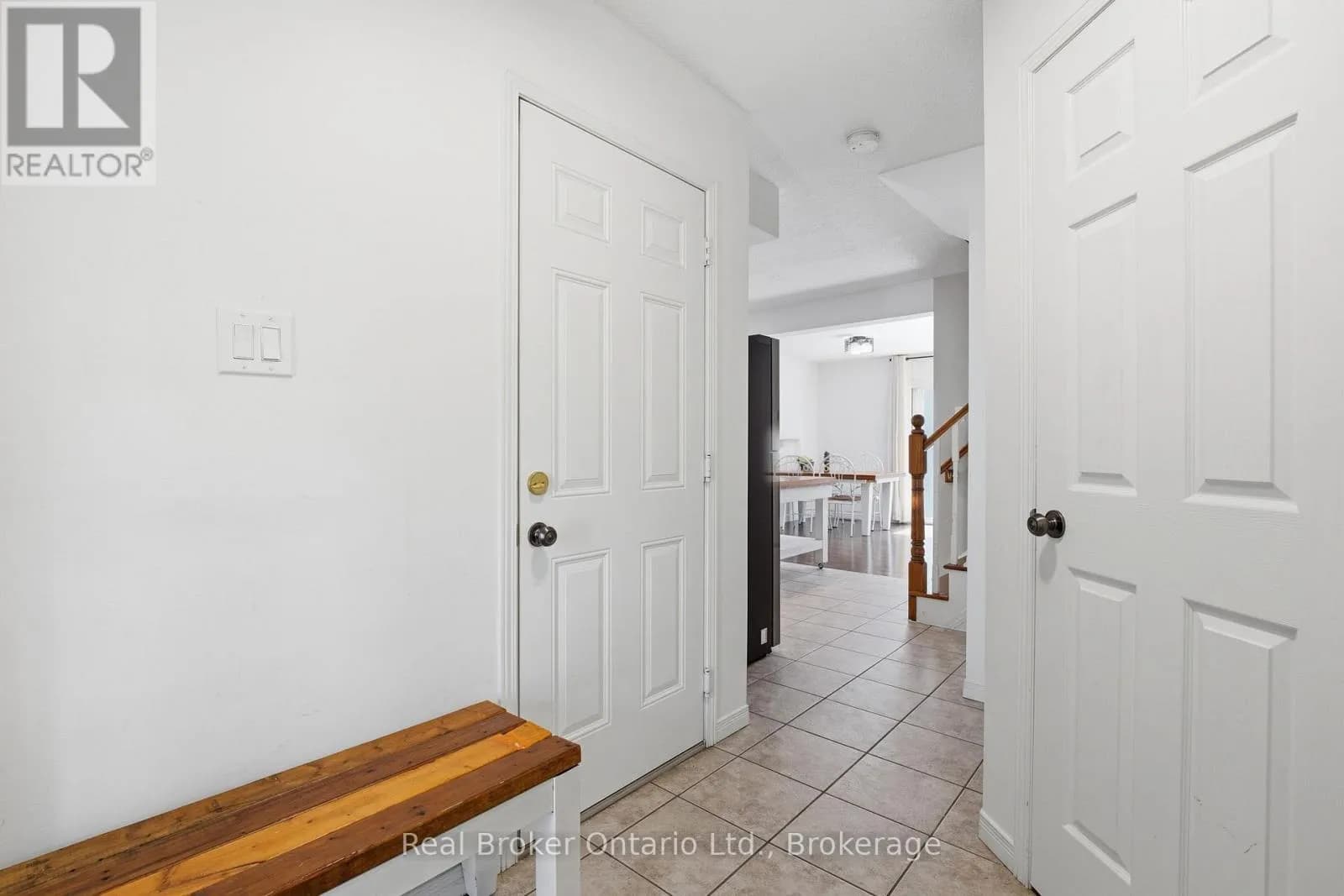 19 - 10 FALLOWFIELD DRIVE — photo 5 of 33
