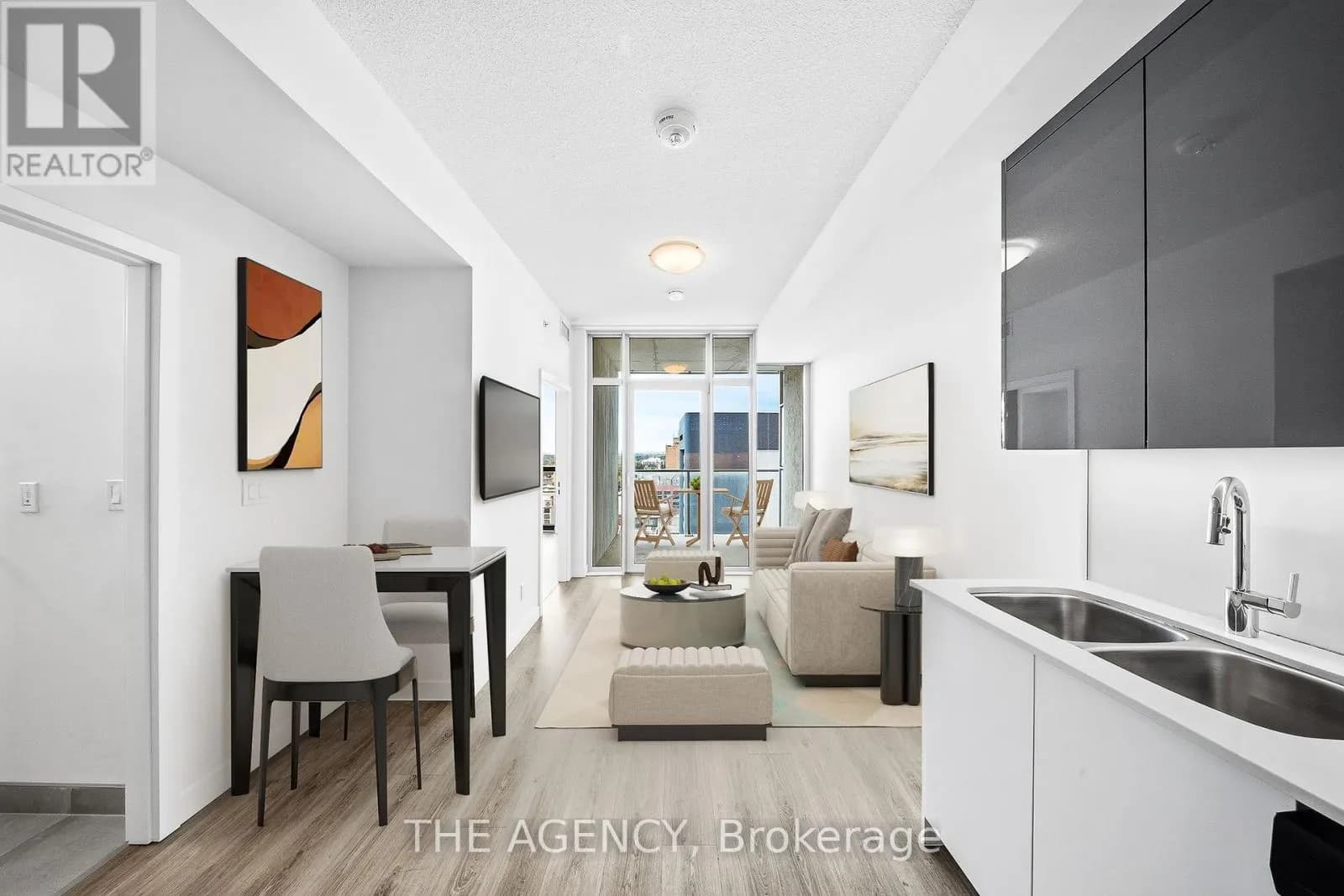 1113 - 60 FREDERICK STREET — photo 5 of 24