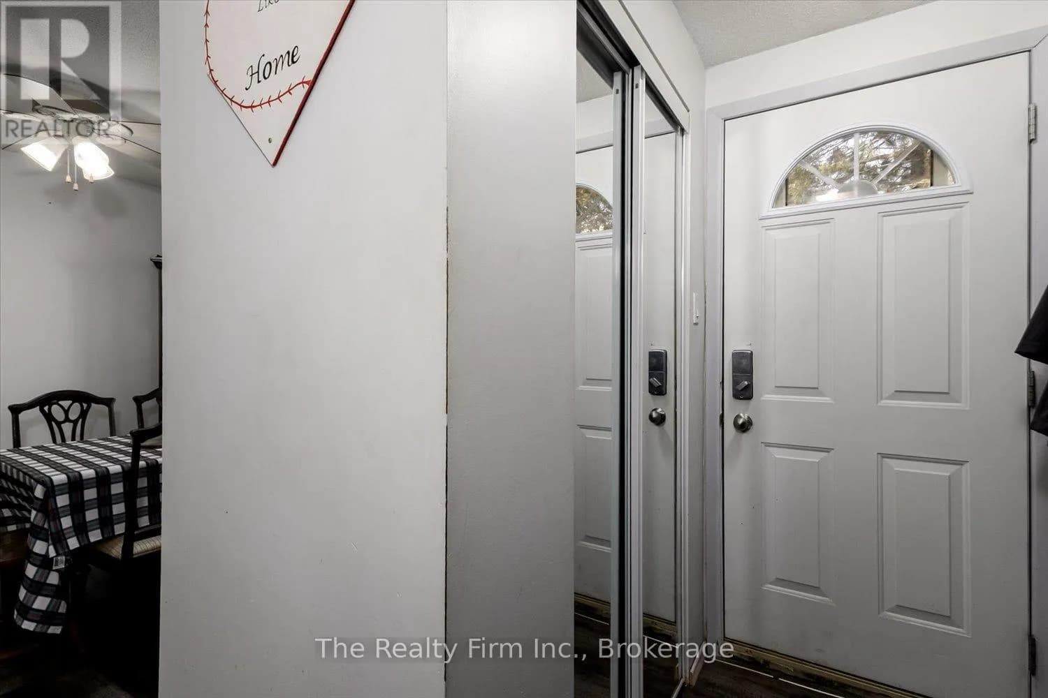 33 - 88 AVONWOOD DRIVE — photo 4 of 28