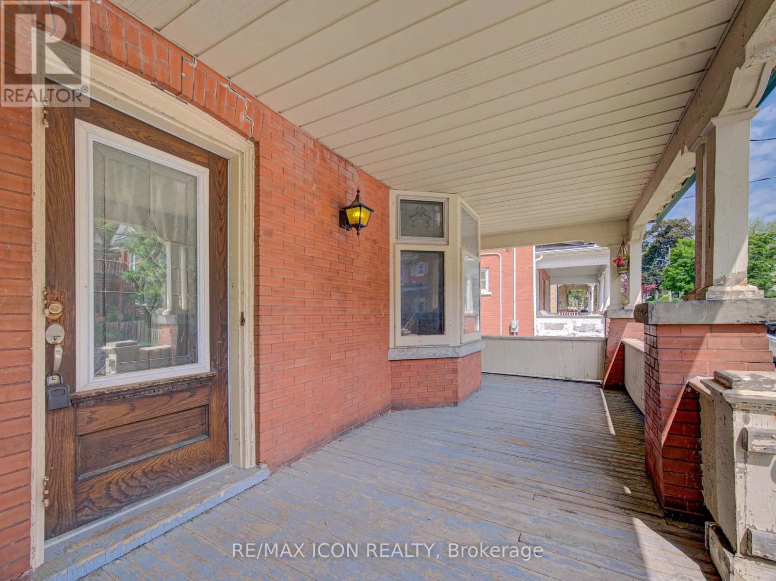 59 IRVIN STREET — photo 5 of 48