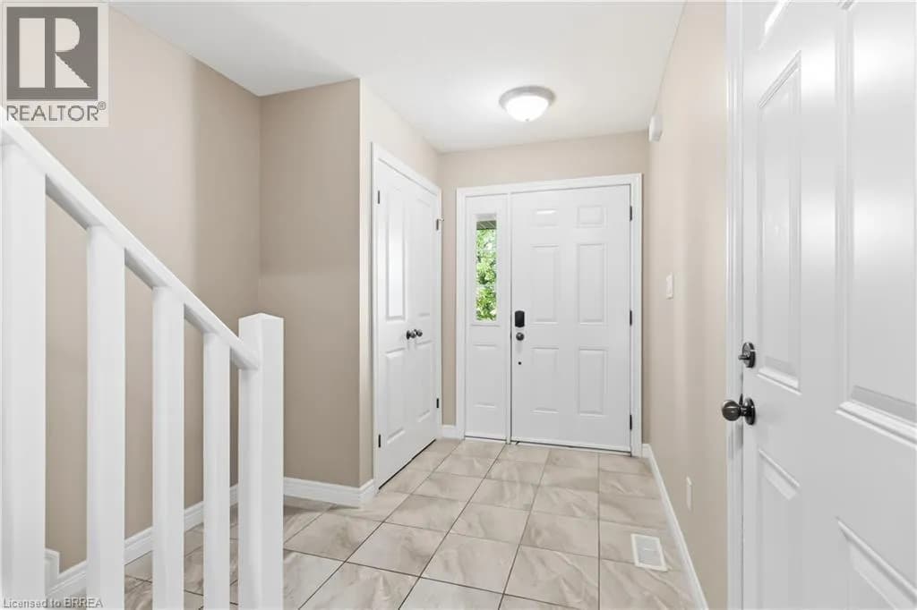 53 BANKS Street — photo 4 of 28