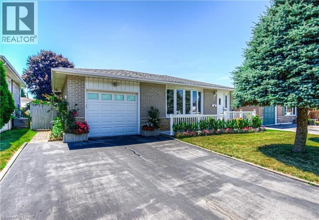 1227 VALENTINE Drive — photo 1 of 35