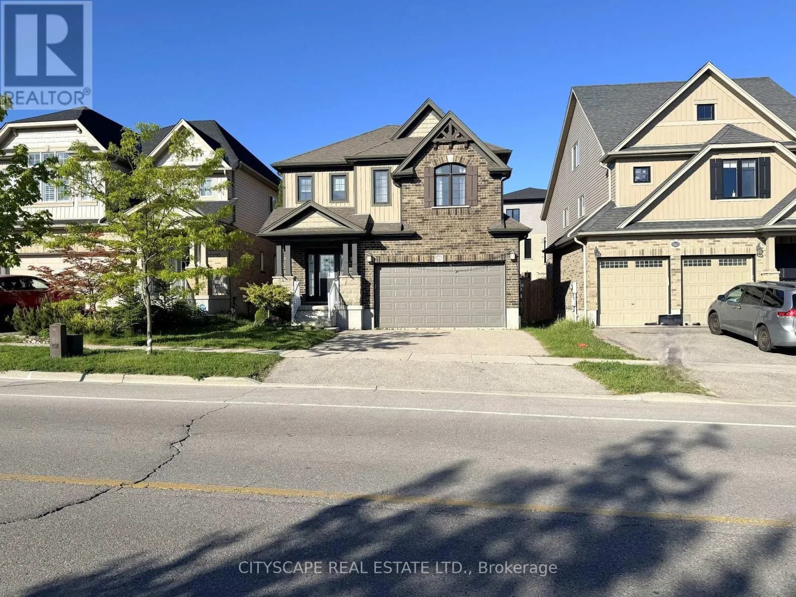 541 SUNDEW DRIVE — photo 2 of 47