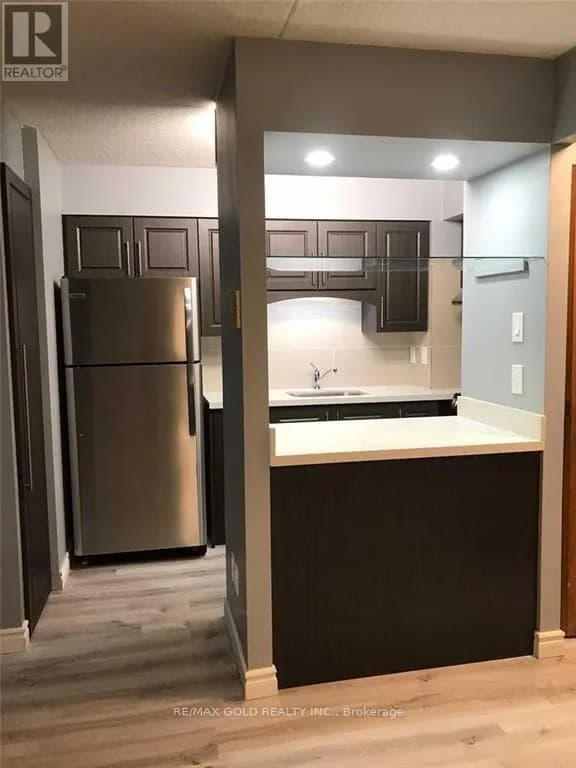 111 - 30 HICKORY STREET — photo 5 of 16