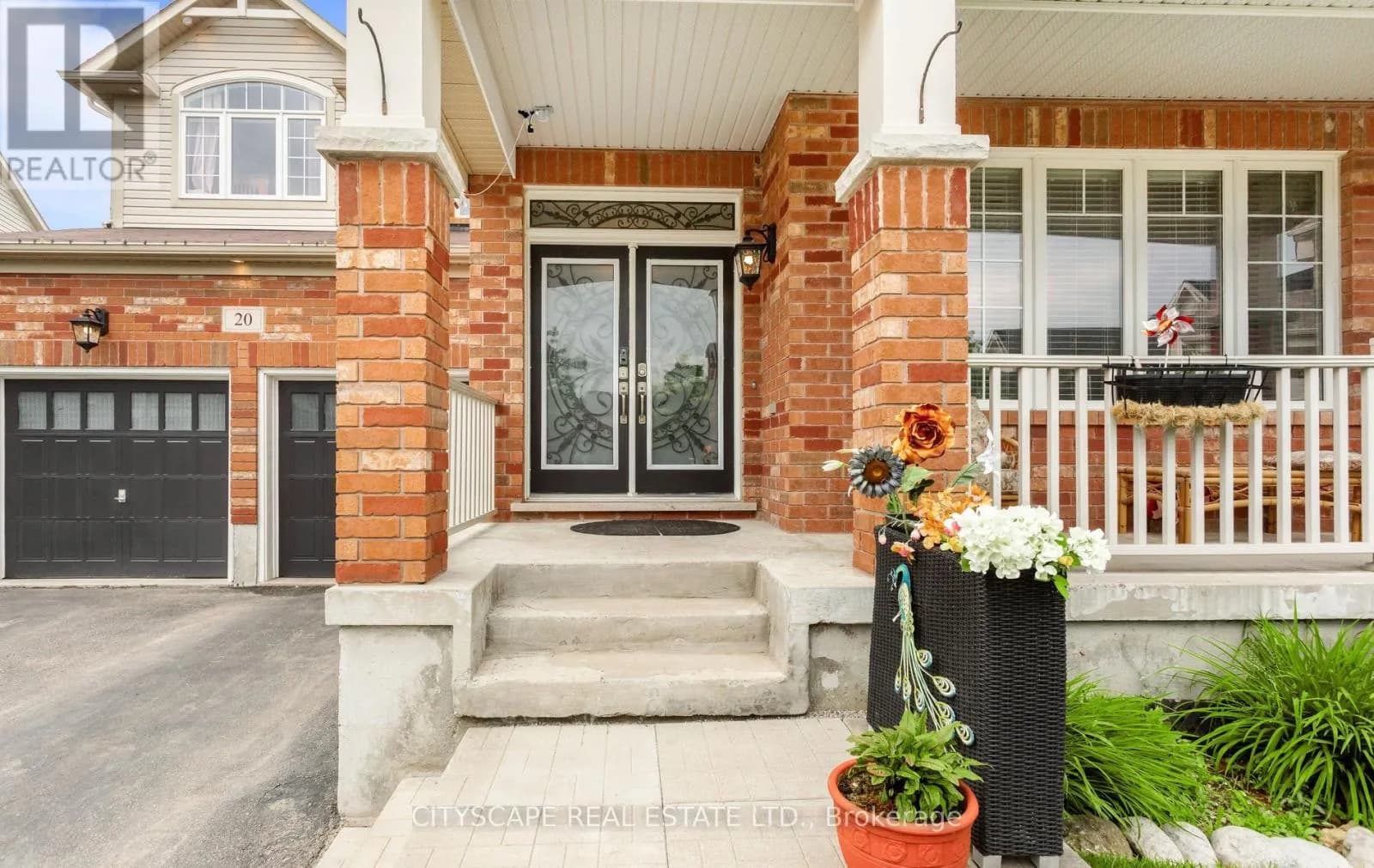 20 LANDS COURT — photo 2 of 50