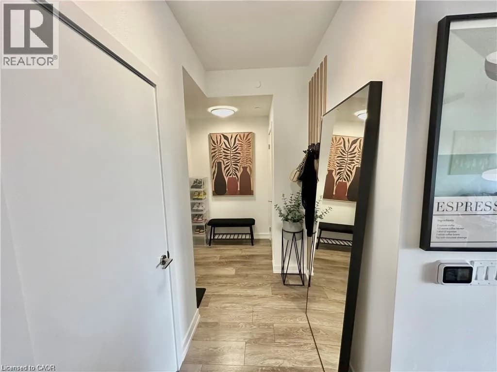 15 WELLINGTON Street S Unit# 1114 — photo 4 of 33