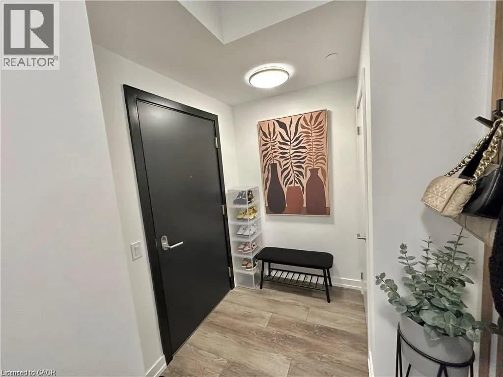 15 WELLINGTON Street S Unit# 1114 — photo 5 of 33