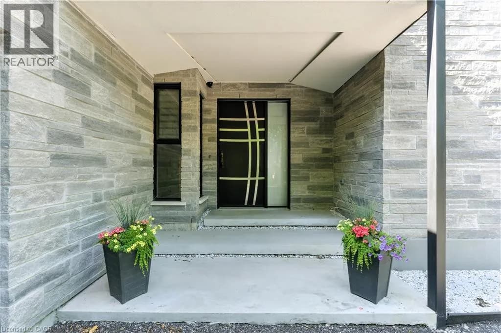 6 CAMPBELL FARM Road — photo 4 of 44