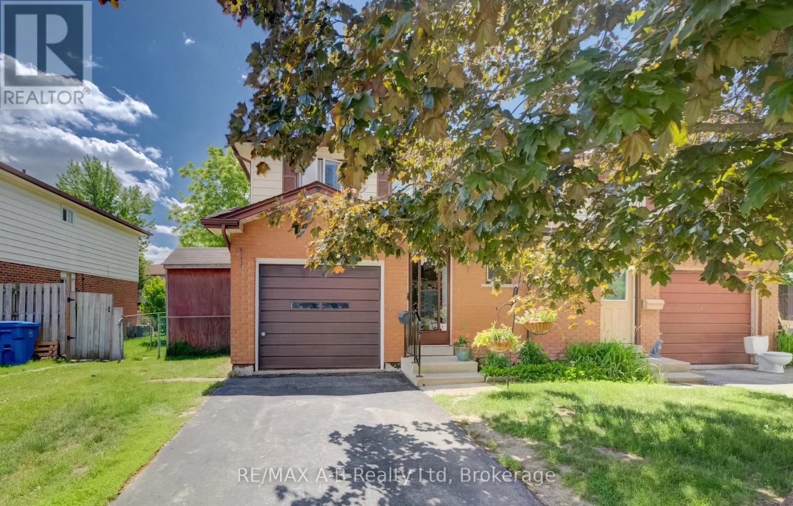 23 GALT ROAD — photo 2 of 35