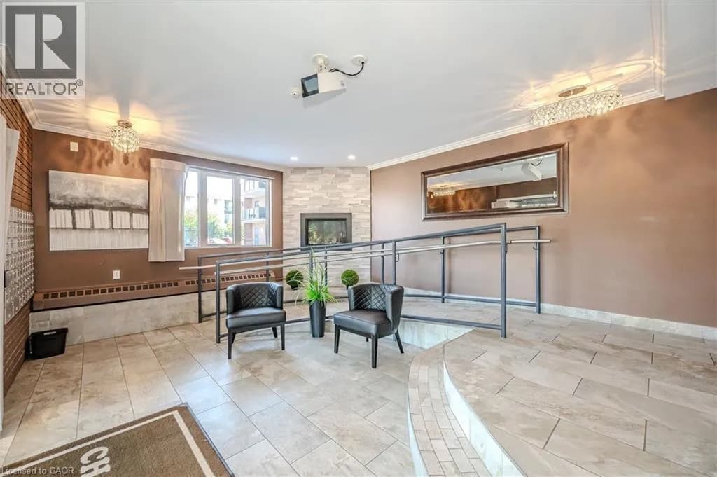 279 CHANDLER Drive Unit# 405 — photo 4 of 35