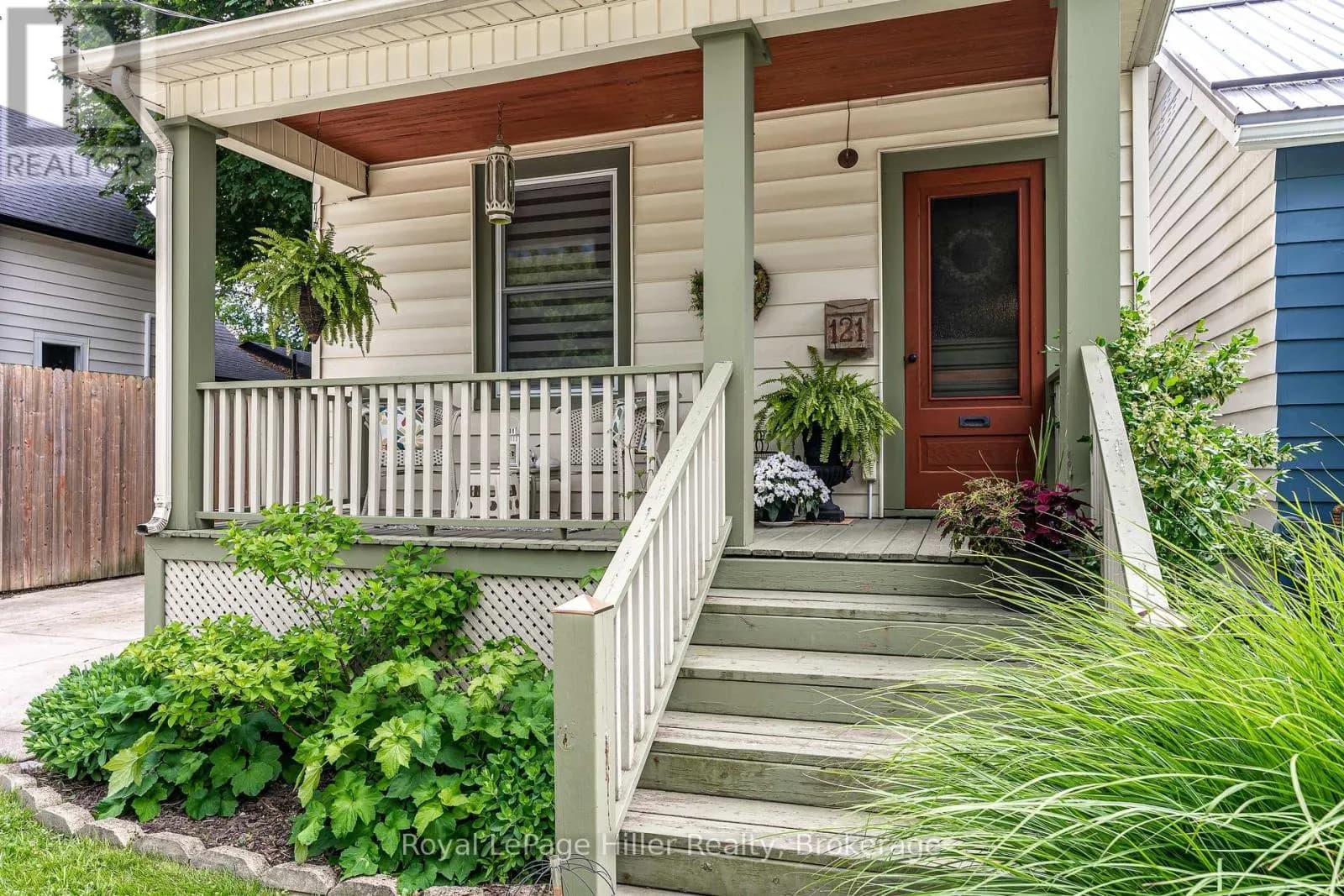121 MILTON STREET — photo 2 of 50
