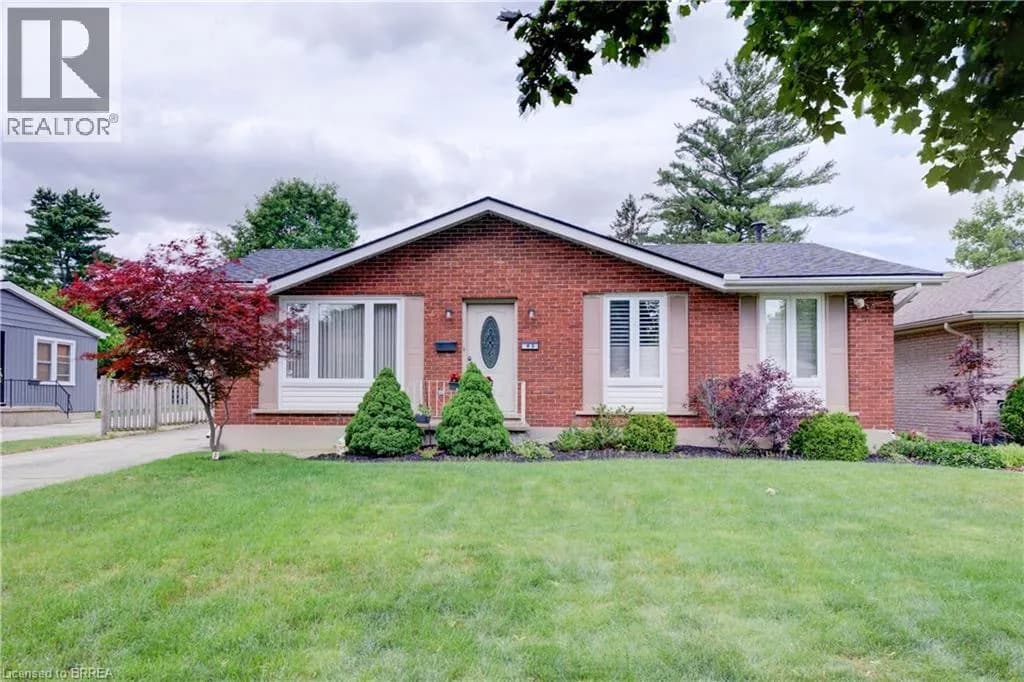 83 EVELYN Street — photo 1 of 47