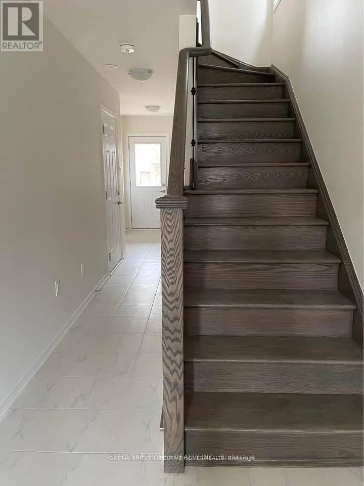 51 HOLDER DRIVE — photo 2 of 18