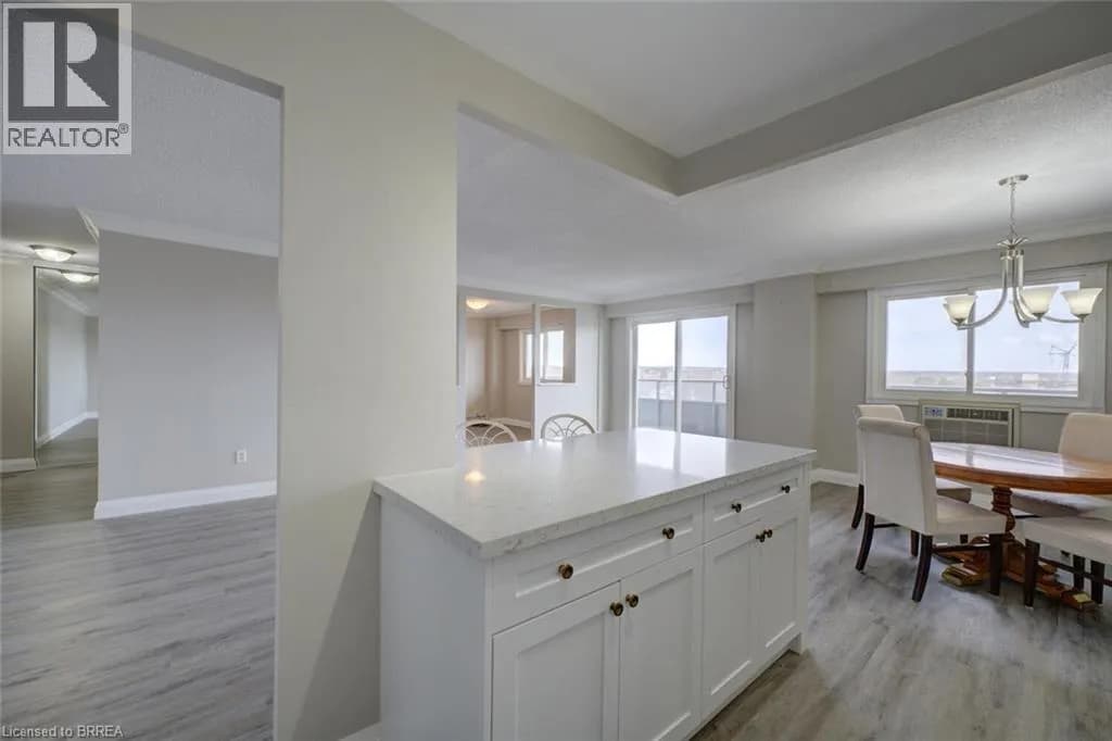 640 WEST Street Unit# 909 — photo 4 of 50