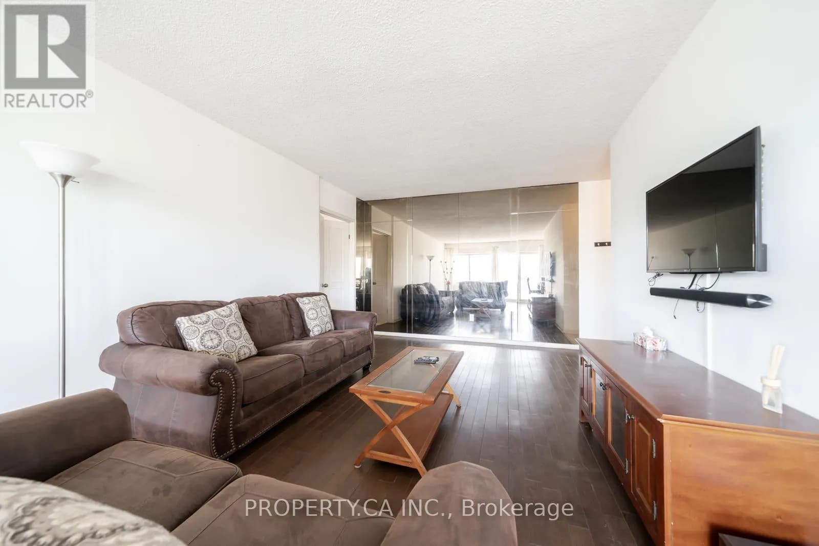 404 - 45 WESTMOUNT ROAD N — photo 1 of 22