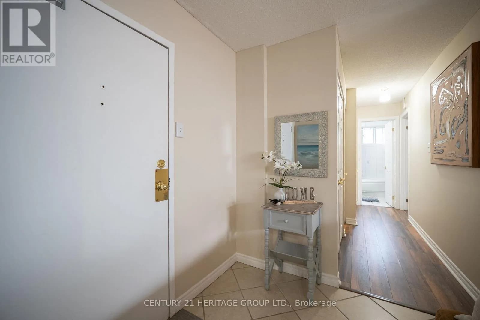 203 - 648 GREY STREET — photo 4 of 40