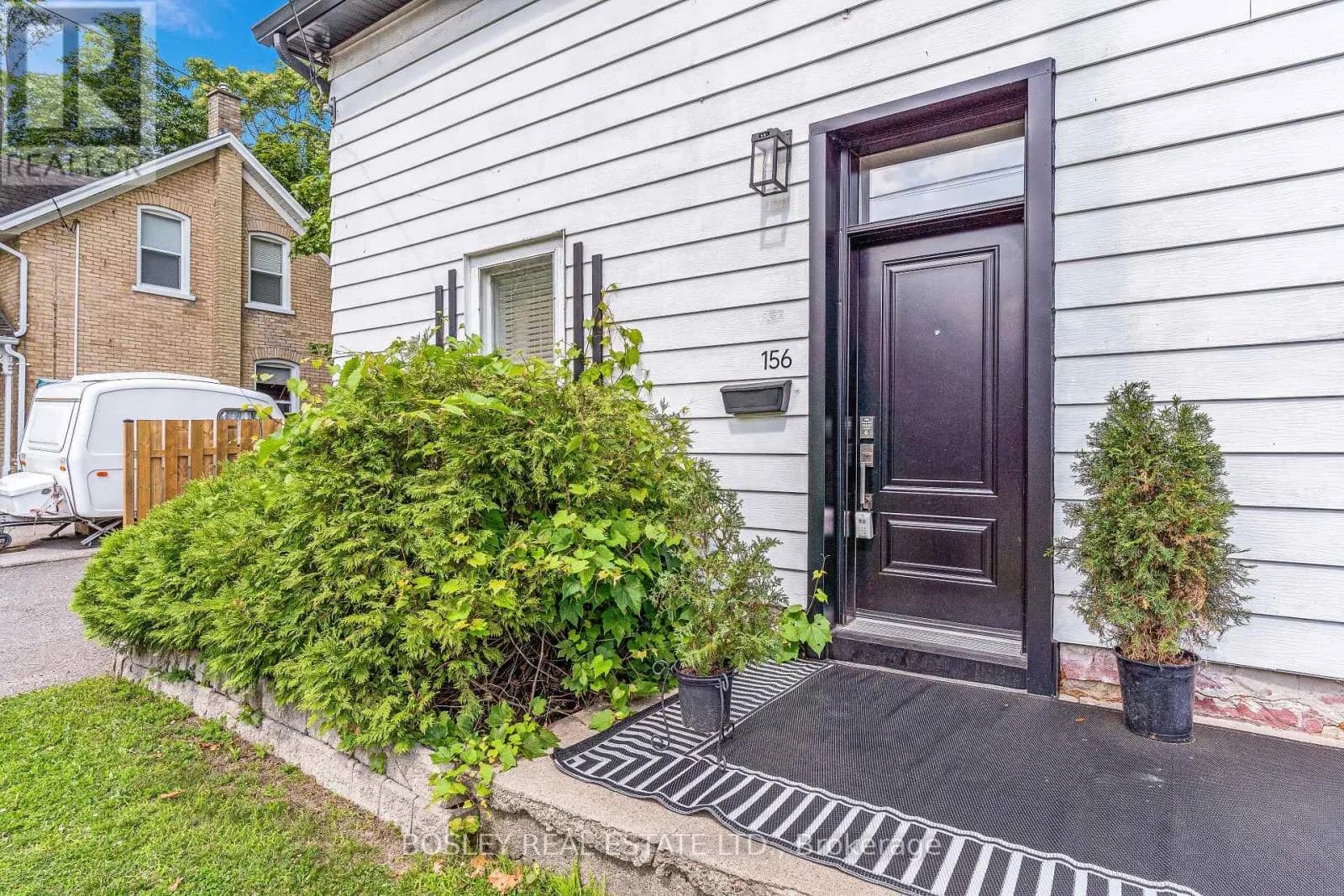 156 ST. ANDREWS STREET — photo 4 of 19