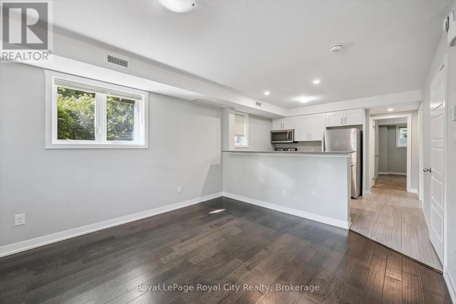 C1 - 190 CENTURY HILL DRIVE — photo 5 of 15