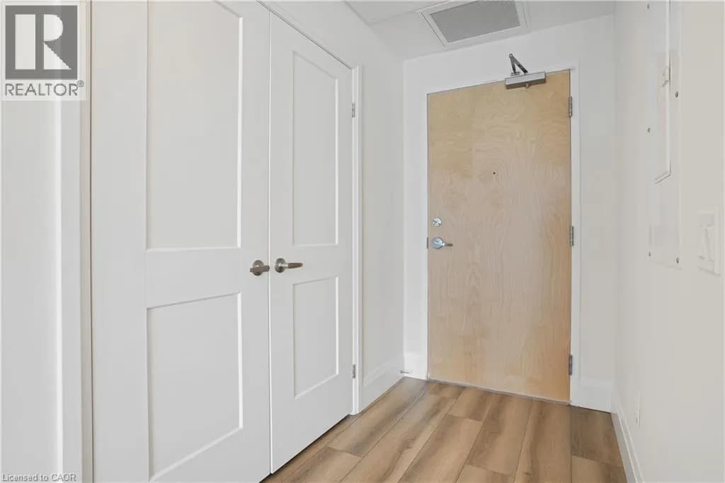 60 CHARLES Street W Unit# 1904 — photo 5 of 34