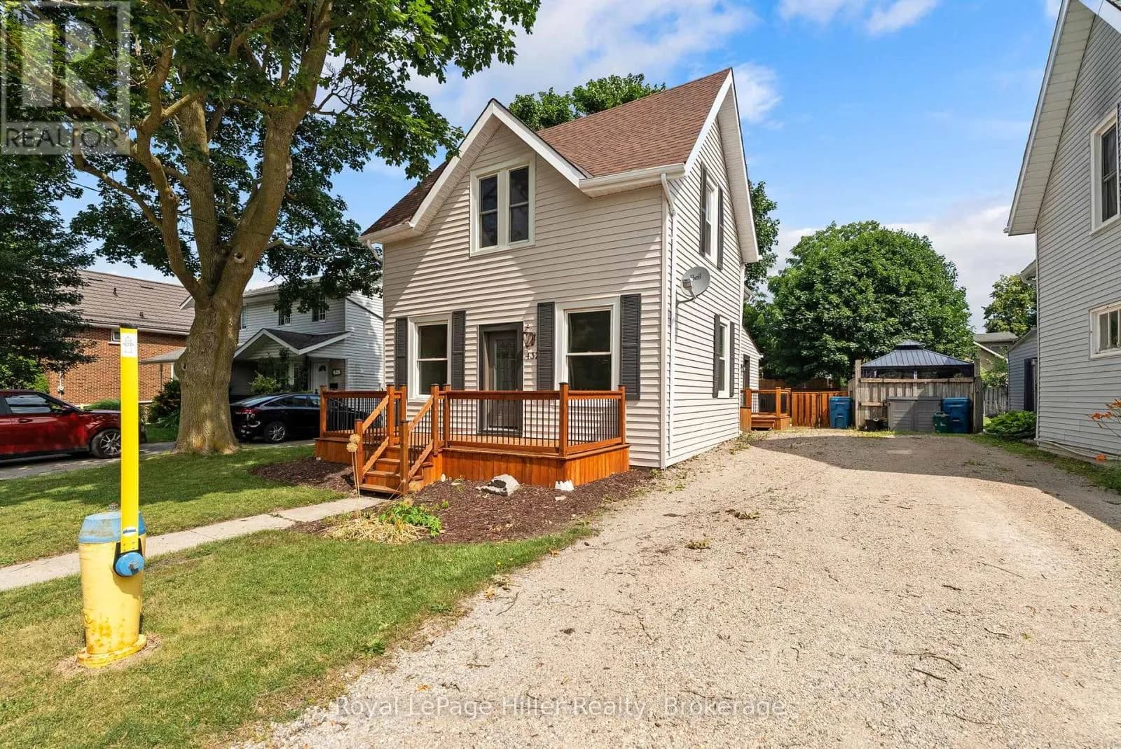 432 ALBERT STREET — photo 3 of 49